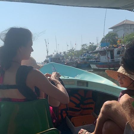 Royal Waves Negombo Otel Dış mekan fotoğraf