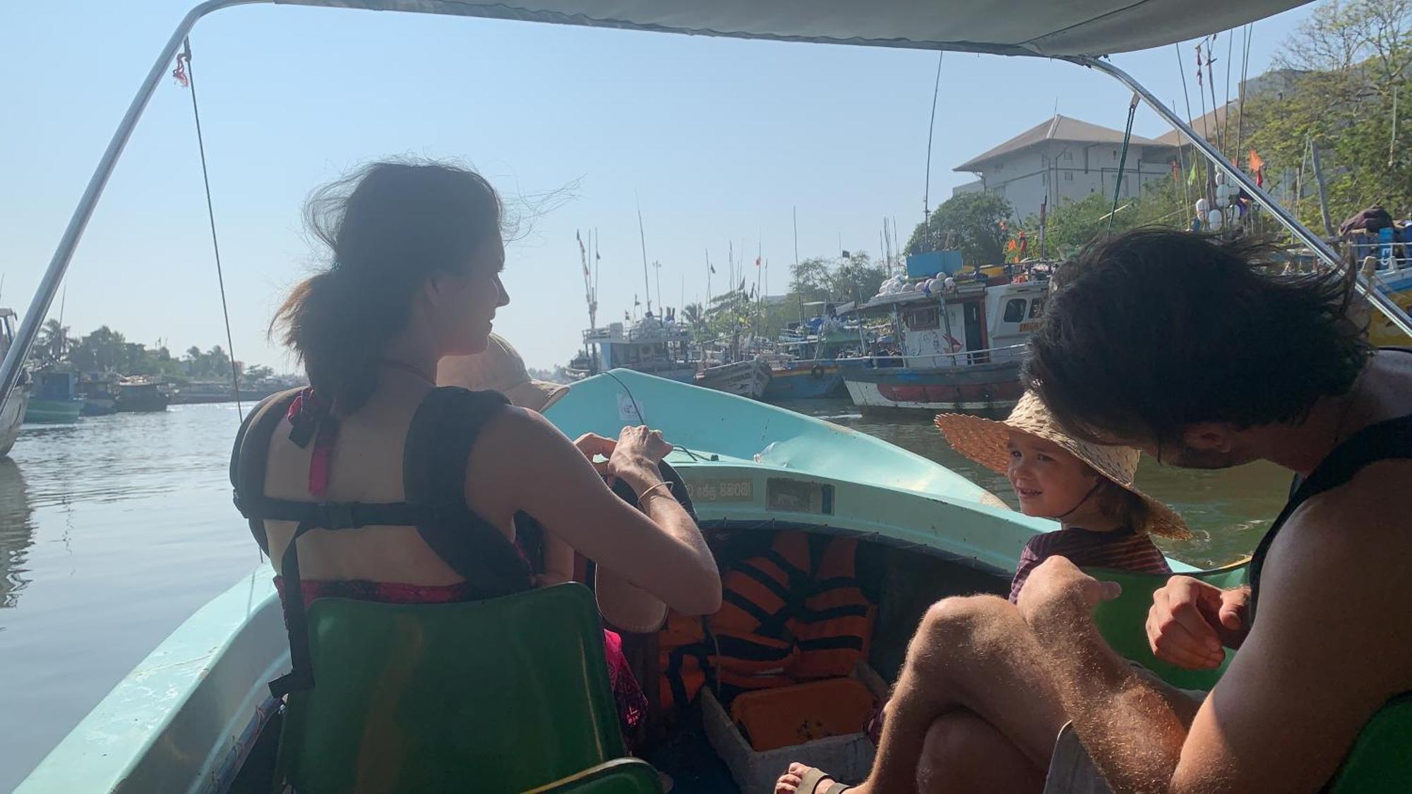 Royal Waves Negombo Otel Dış mekan fotoğraf