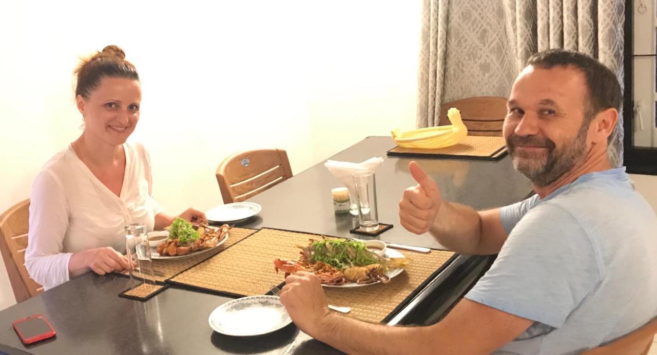 Royal Waves Negombo Otel Dış mekan fotoğraf